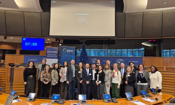 L’Europa ripensa il lavoro di cura: presentati a Bruxelles i risultati di CARE4CARE